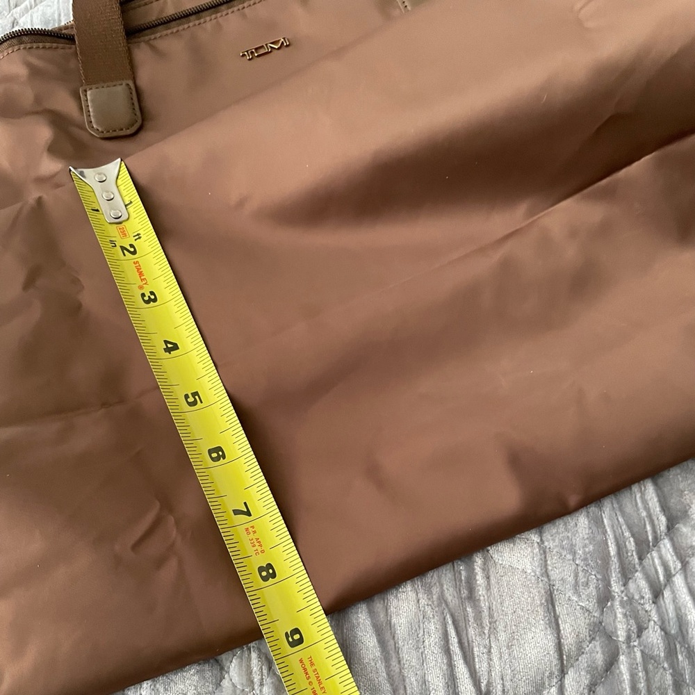 ✈️ NWOT Tumi Just In Case Weekender + Pouch - Picture 13 of 15